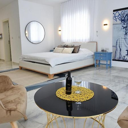 הסויטות של פולי Apartment Manot Exterior foto