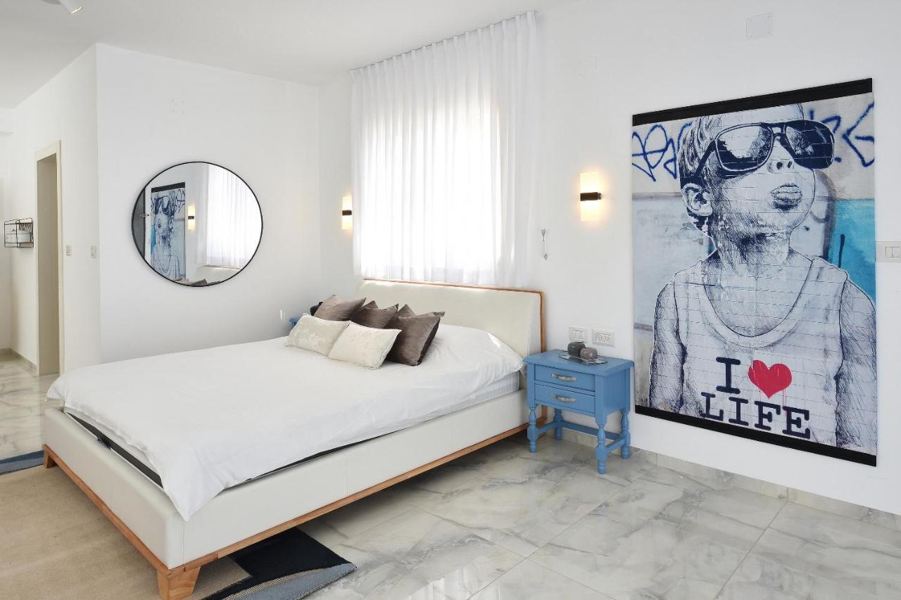 הסויטות של פולי Apartment Manot Exterior foto