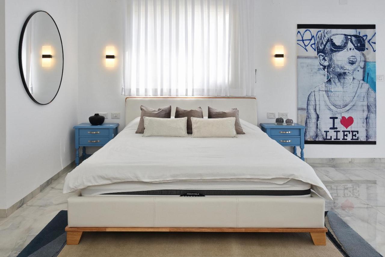 הסויטות של פולי Apartment Manot Exterior foto